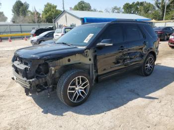  Salvage Ford Explorer