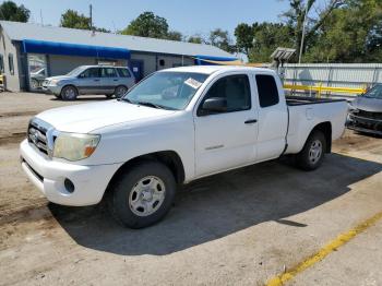  Salvage Toyota Tacoma