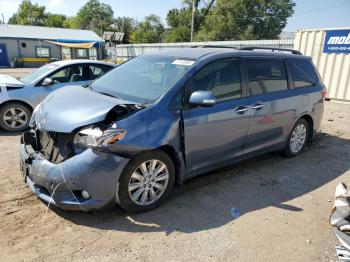  Salvage Toyota Sienna