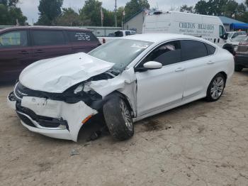  Salvage Chrysler 200