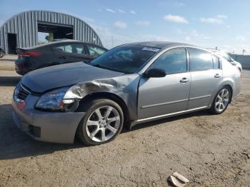  Salvage Nissan Maxima