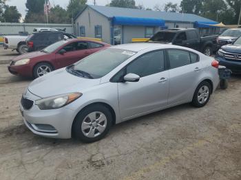  Salvage Kia Forte