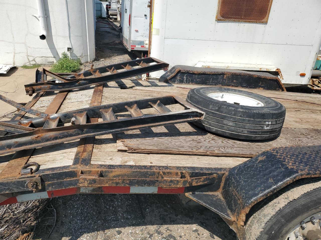 Suretrack Trailer Image 10