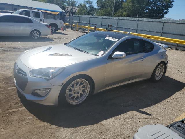  Salvage Hyundai Genesis