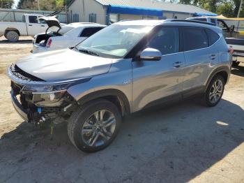  Salvage Kia Seltos