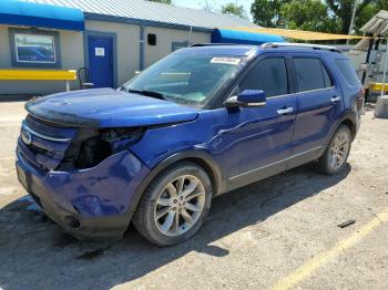  Salvage Ford Explorer