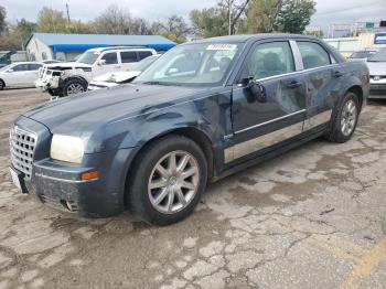  Salvage Chrysler 300