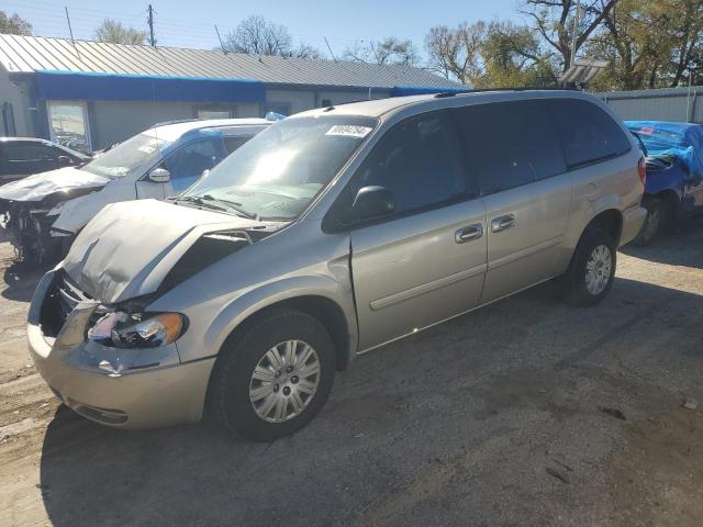  Salvage Chrysler Minivan