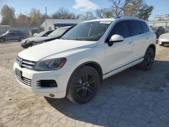  Salvage Volkswagen Touareg