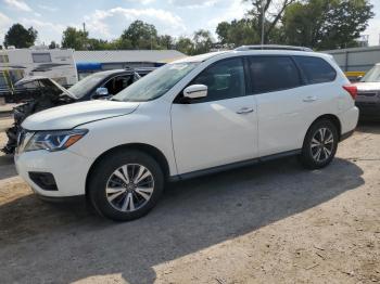  Salvage Nissan Pathfinder