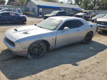  Salvage Dodge Challenger