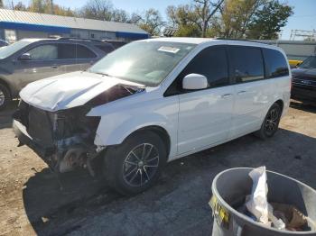  Salvage Dodge Caravan