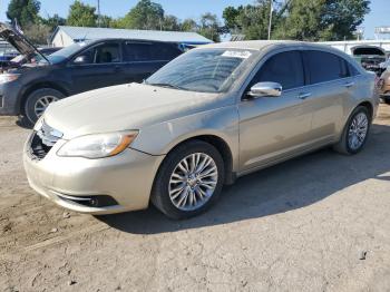  Salvage Chrysler 200