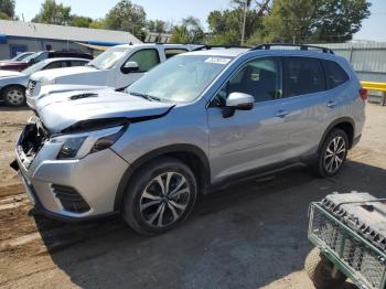  Salvage Subaru Forester