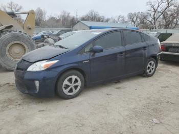  Salvage Toyota Prius