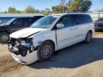  Salvage Chrysler Minivan