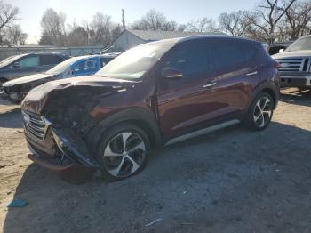  Salvage Hyundai TUCSON