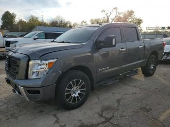  Salvage Nissan Titan