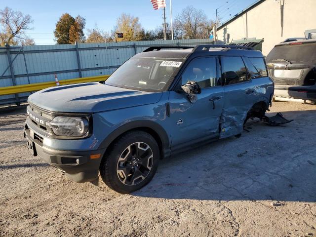  Salvage Ford Bronco