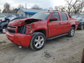  Salvage Chevrolet Avalanche