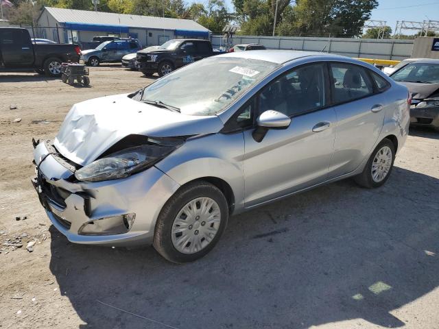  Salvage Ford Fiesta