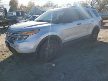  Salvage Ford Explorer