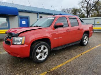  Salvage Chevrolet Avalanche