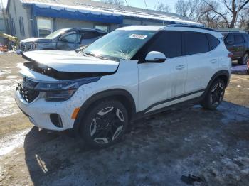  Salvage Kia Seltos