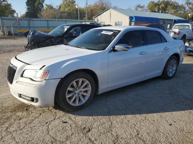  Salvage Chrysler 300