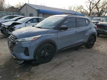  Salvage Nissan Kicks