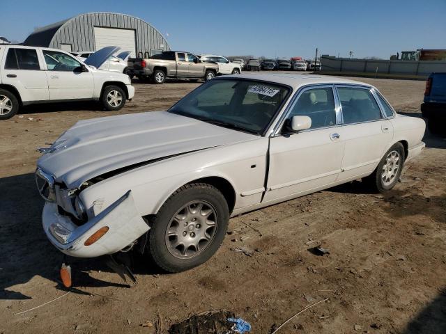  Salvage Jaguar Xj8