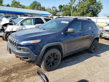  Salvage Jeep Cherokee