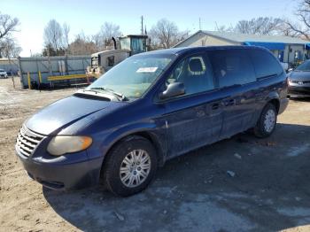  Salvage Chrysler Minivan