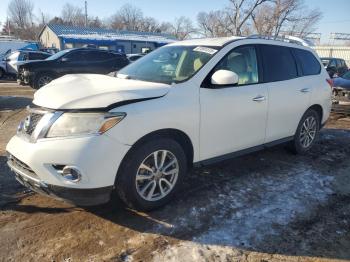  Salvage Nissan Pathfinder