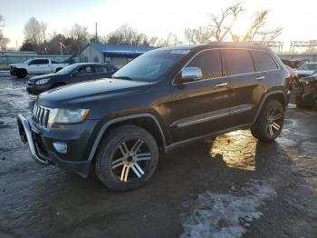  Salvage Jeep Grand Cherokee