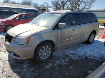  Salvage Chrysler Minivan