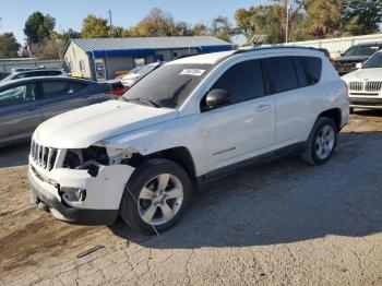  Salvage Jeep Compass