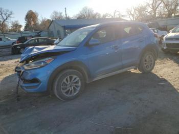  Salvage Hyundai TUCSON