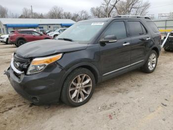  Salvage Ford Explorer