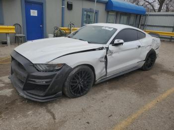  Salvage Ford Mustang