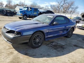  Salvage Ford Mustang