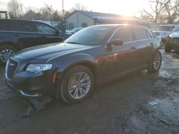  Salvage Chrysler 300