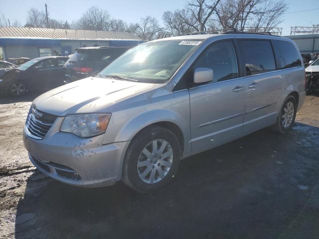  Salvage Chrysler Minivan