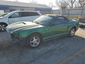  Salvage Ford Mustang