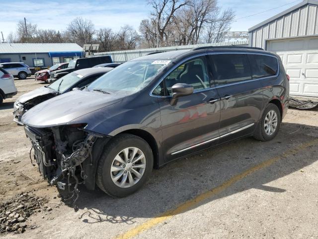  Salvage Chrysler Pacifica