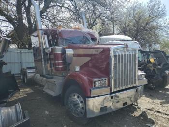  Salvage Kenworth Construct
