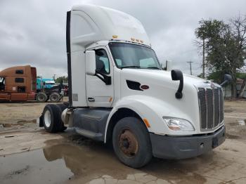  Salvage Peterbilt 579