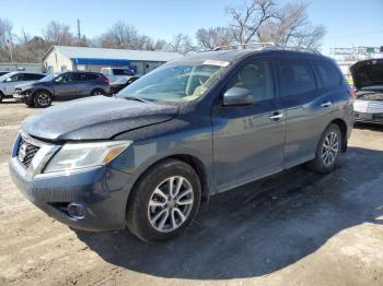  Salvage Nissan Pathfinder
