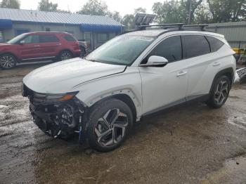  Salvage Hyundai TUCSON