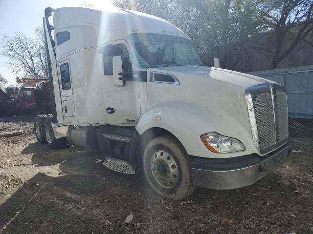  Salvage Kenworth T680